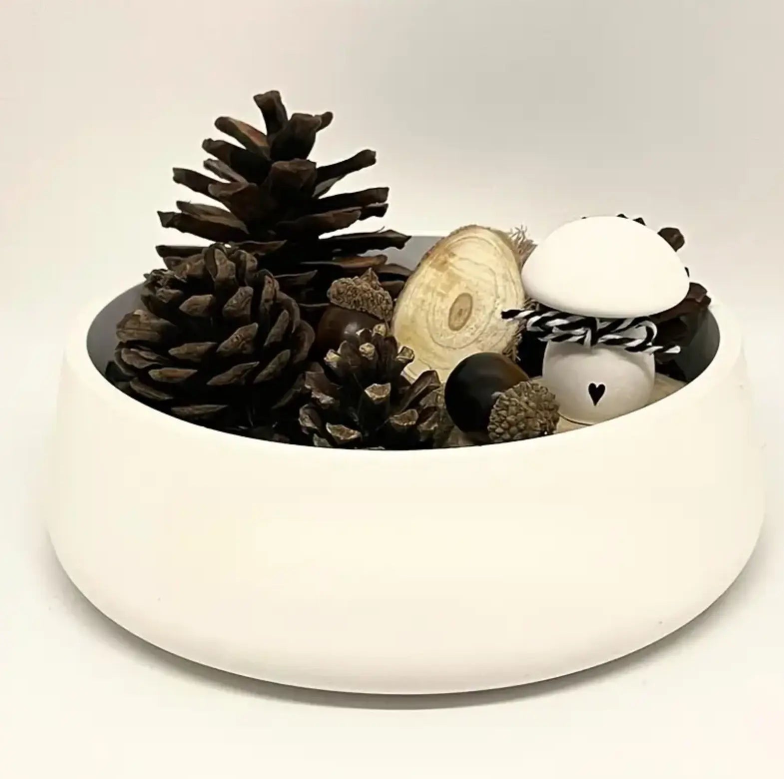 Handmade Cement Pot – 18cm-Anastasi Gifts